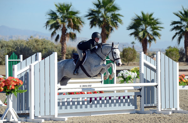 lily-larson-and-loose-buttons-on-their-way-to-a-1500-west-coast-pony-hunter-final-win